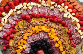 8 Thanksgiving Appetizers That Will Disappear Before Dinner