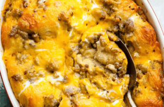 Christmas Morning Breakfast Casserole (Make-Ahead Friendly)